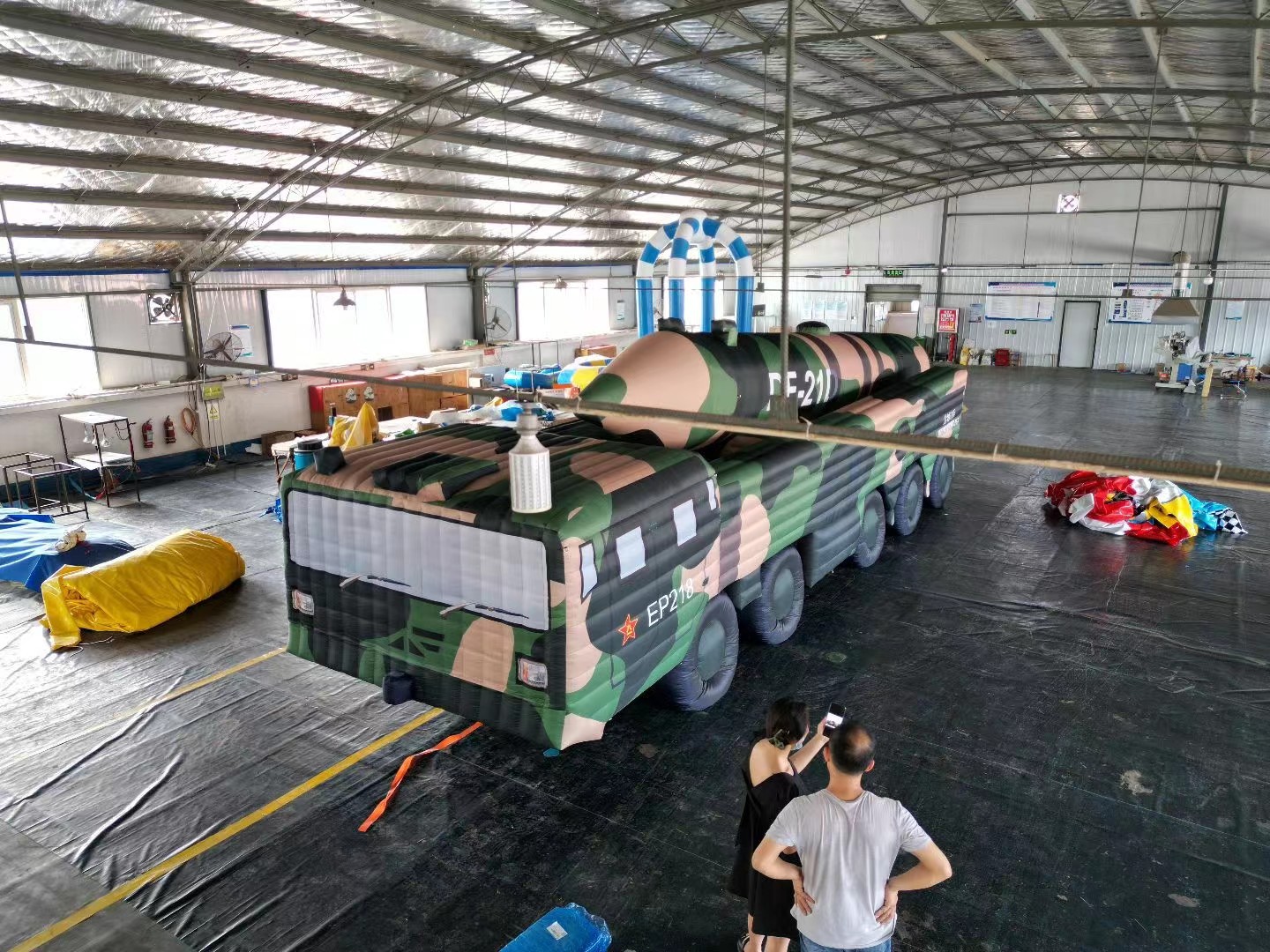 思南灾后重建：新疆阿合奇帐篷搭建保障受灾群众生活